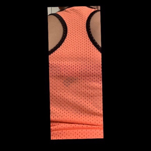 Top - Picture 2 of 3